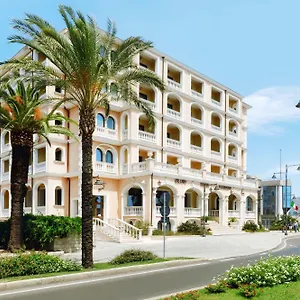 4* Hotell Grand President